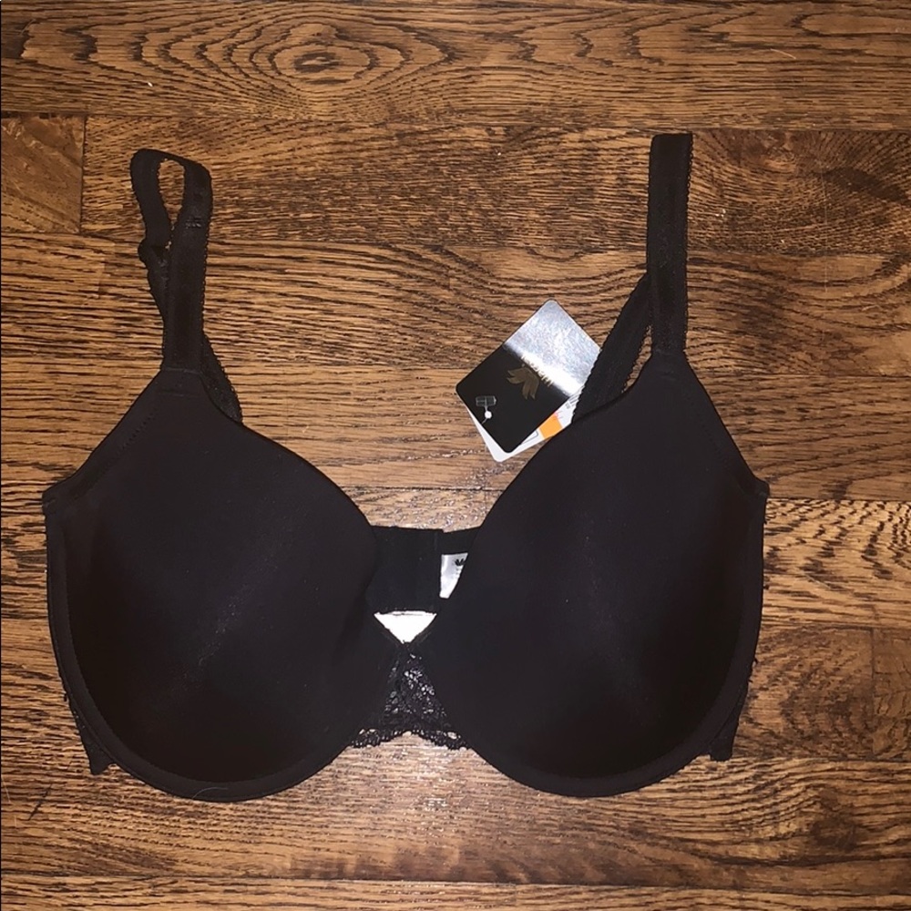 Wacoal underwire bra pillow cup